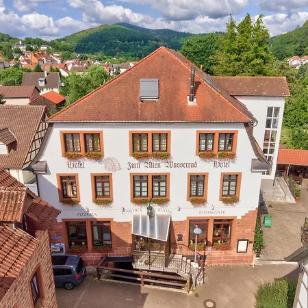 L'antica Ruota - Zum Alten Wasserrad Hotel