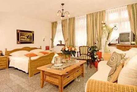 L'antica Ruota - Zum Alten Wasserrad Otel 2*